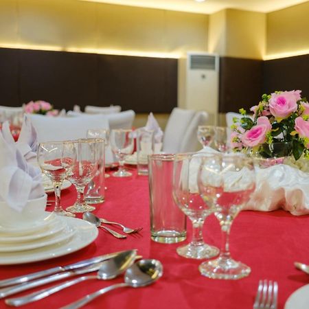 Go Hotels Lanang - Davao City Kültér fotó