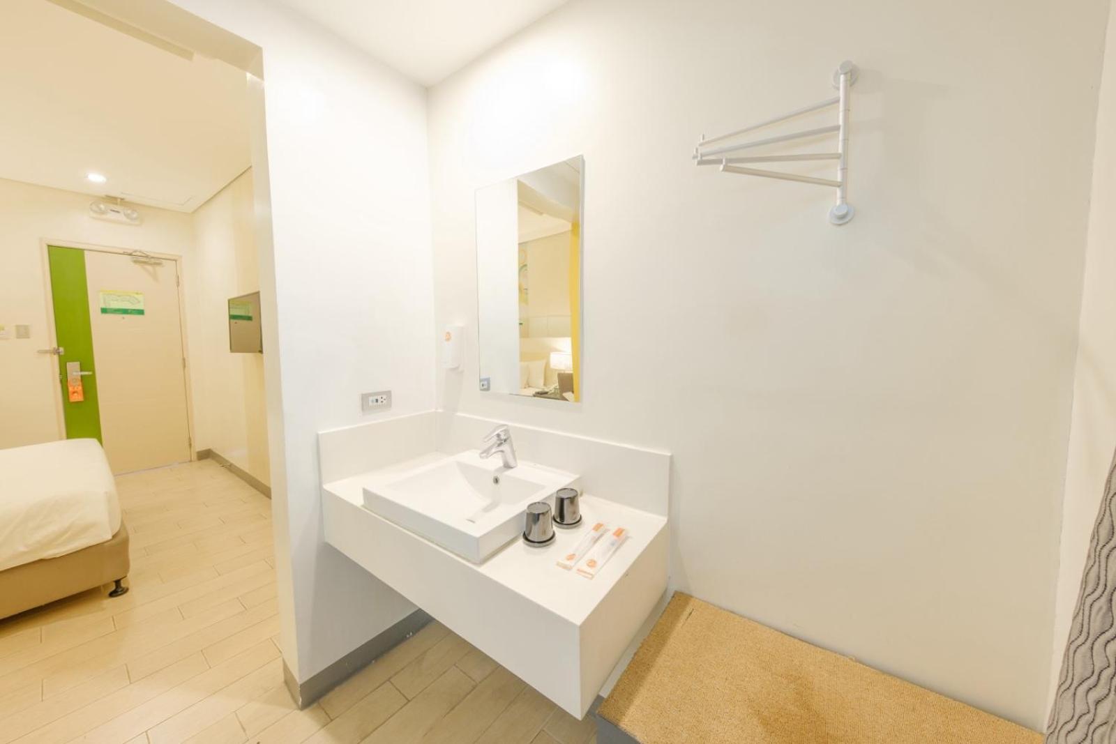 Go Hotels Lanang - Davao City Kültér fotó