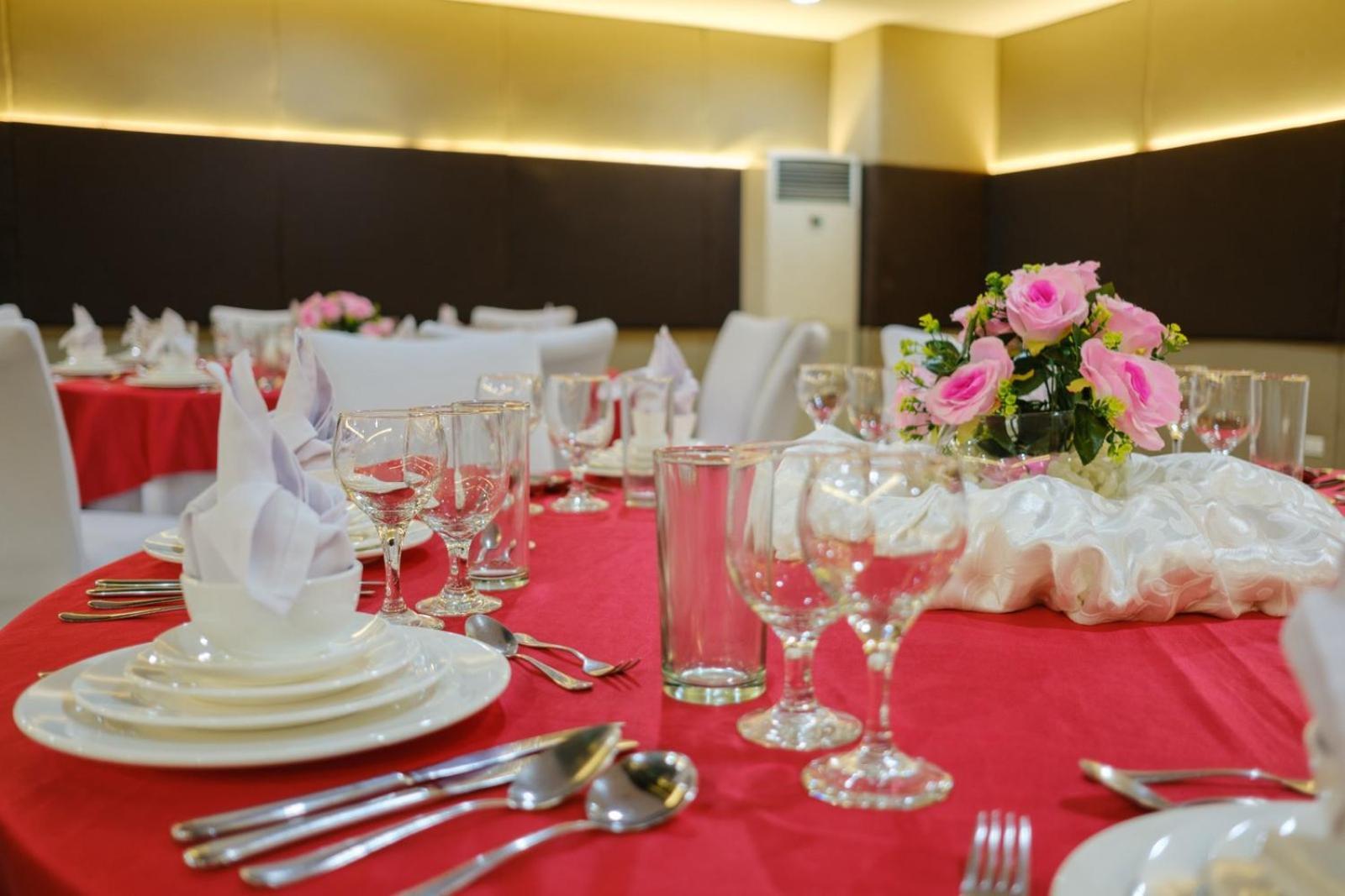 Go Hotels Lanang - Davao City Kültér fotó